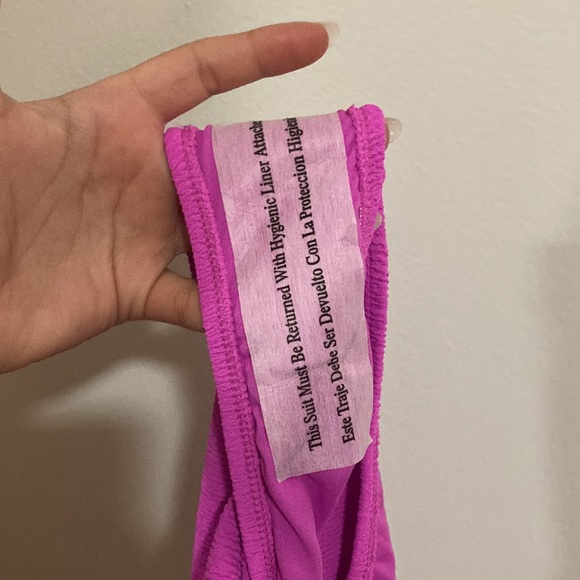 Bathing suit - Picture 4 of 7